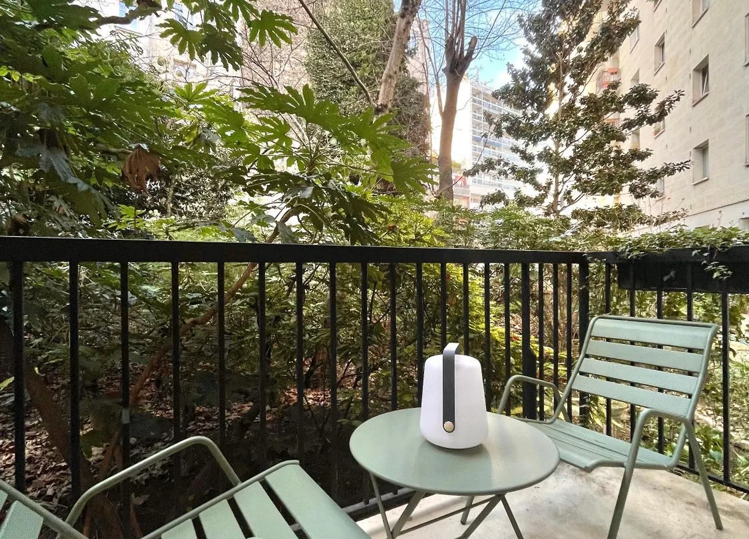 Superbe Appartement Cote Jardin Parigi Francia